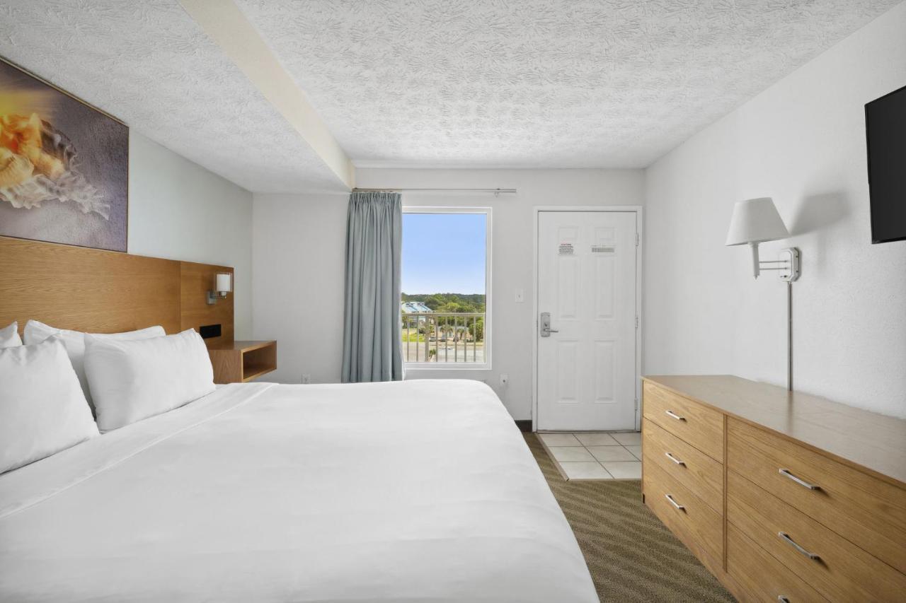 Beachcomber Beachfront Hotel, A By The Sea Resort Panama City Beach Exterior photo