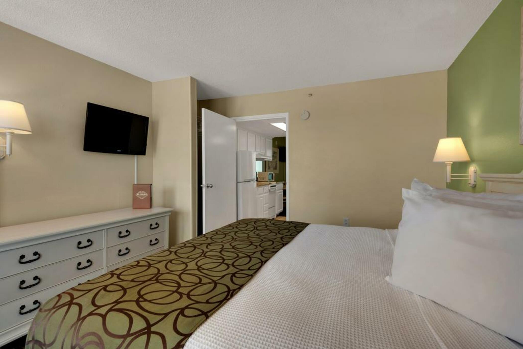 Beachcomber Beachfront Hotel, A By The Sea Resort Panama City Beach Exterior photo